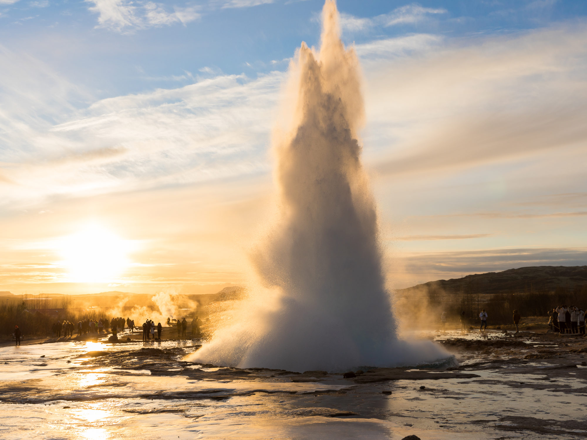 48 Hours in Iceland – J.Q. Louise