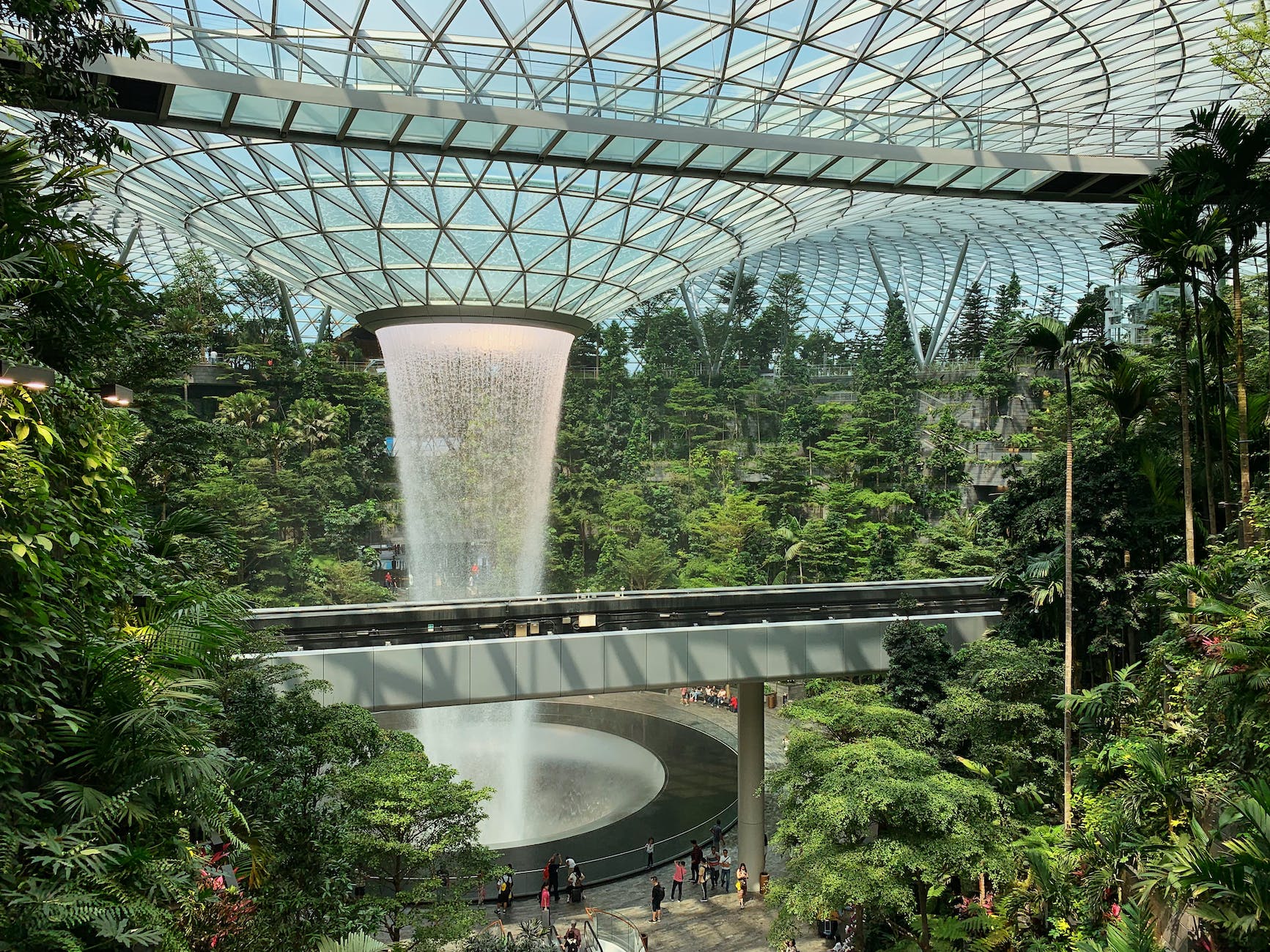 5 Reasons Why You Should Visit Singapore