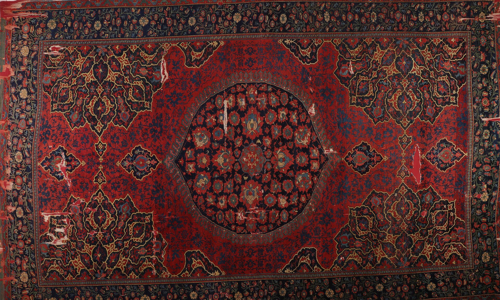 A handmade Oushak rug, the anchor of my fall dining room decor ideas