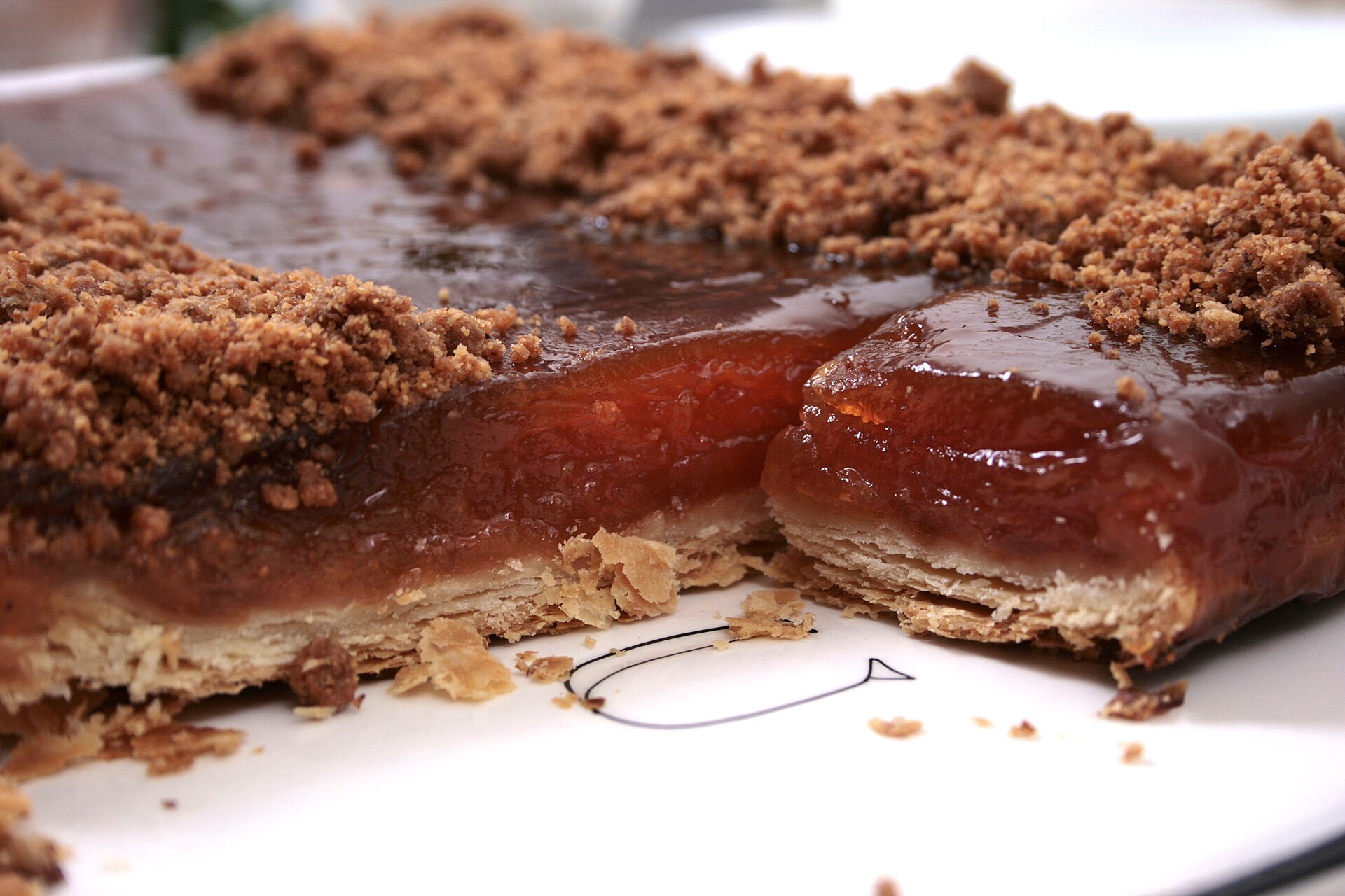 Close-up of a tarte tatin with caramelized apples